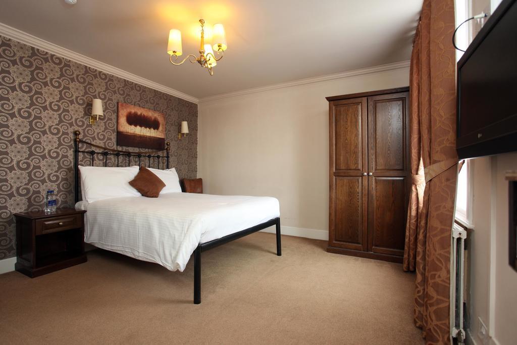 White Hart, Andover By Marston'S Inns Esterno foto