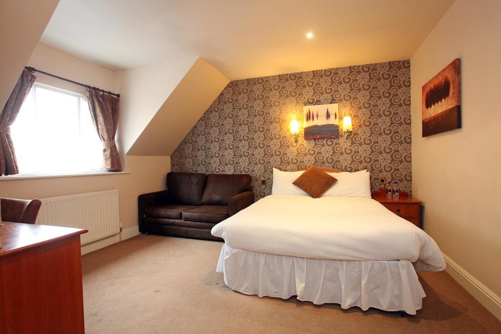 White Hart, Andover By Marston'S Inns Esterno foto