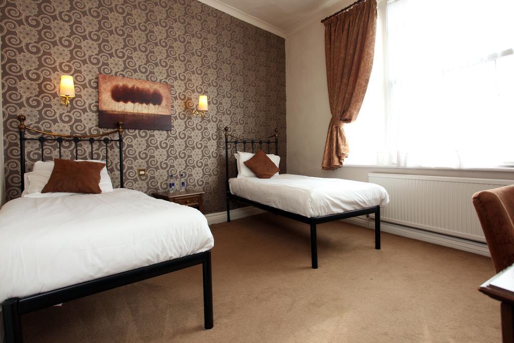 White Hart, Andover By Marston'S Inns Esterno foto